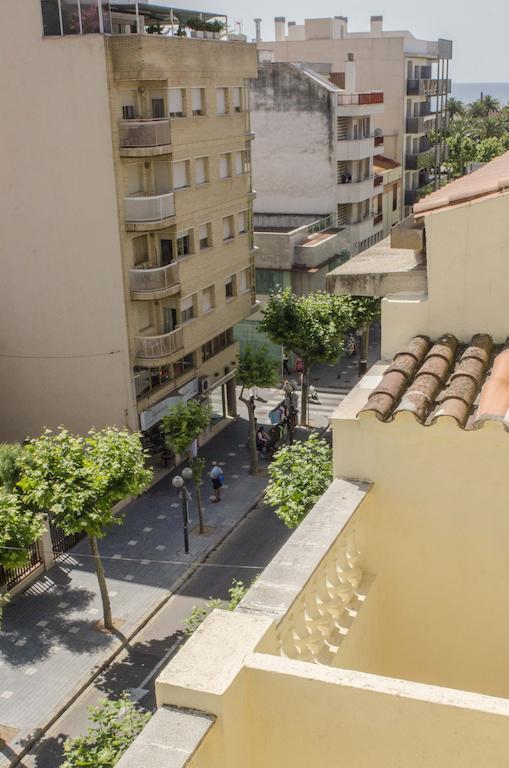Hotel Niza Salou Bagian luar foto